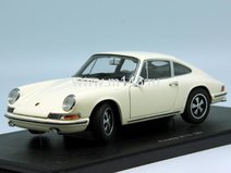 Porsche 911S 1967 (lightivory)