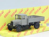 ЯГ-3 Ярославский грузовик бортовой (серый)