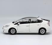 Toyota Prius (white) 1/18