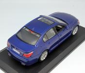 BMW M5 синяя
