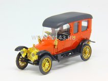 А32 Руссо-Балт Лимузин 1912 красная с фонарём
