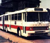Икарус-180, бело-красный