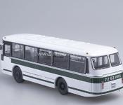 ЛАЗ-695Р бело-зеленый
