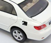Toyota Corolla 2011 (white) 1/18