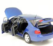 Volkswagen Jetta (2012) Blue 1/18