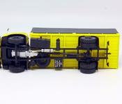 МАЗ 53352 бортовой с тентом (жёлтый)