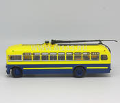 МТБ-82Д троллейбус (жёлто-синий) 1947