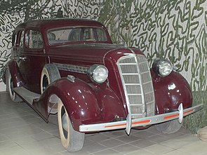 ZiS-101 in Vladivostok Vintage Car Museum.jpg